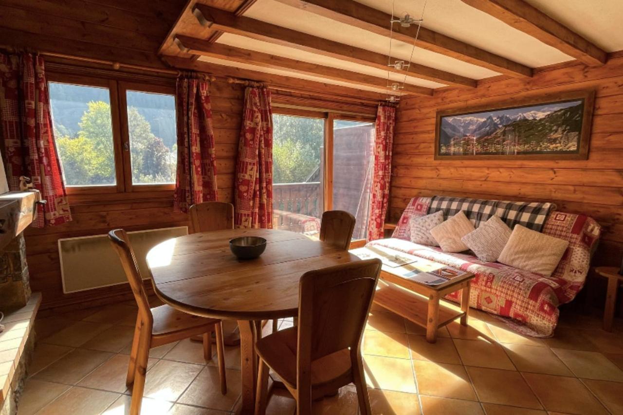 Mont Blanc View Apt In The Heart Of Chamonix Exterior photo