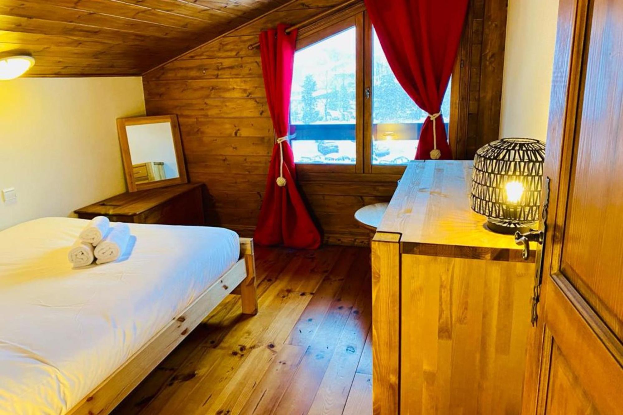 Mont Blanc View Apt In The Heart Of Chamonix Exterior photo